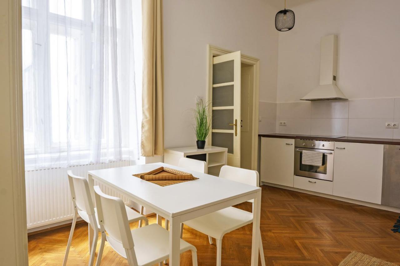 Apartment Living - Linke Wienzeile